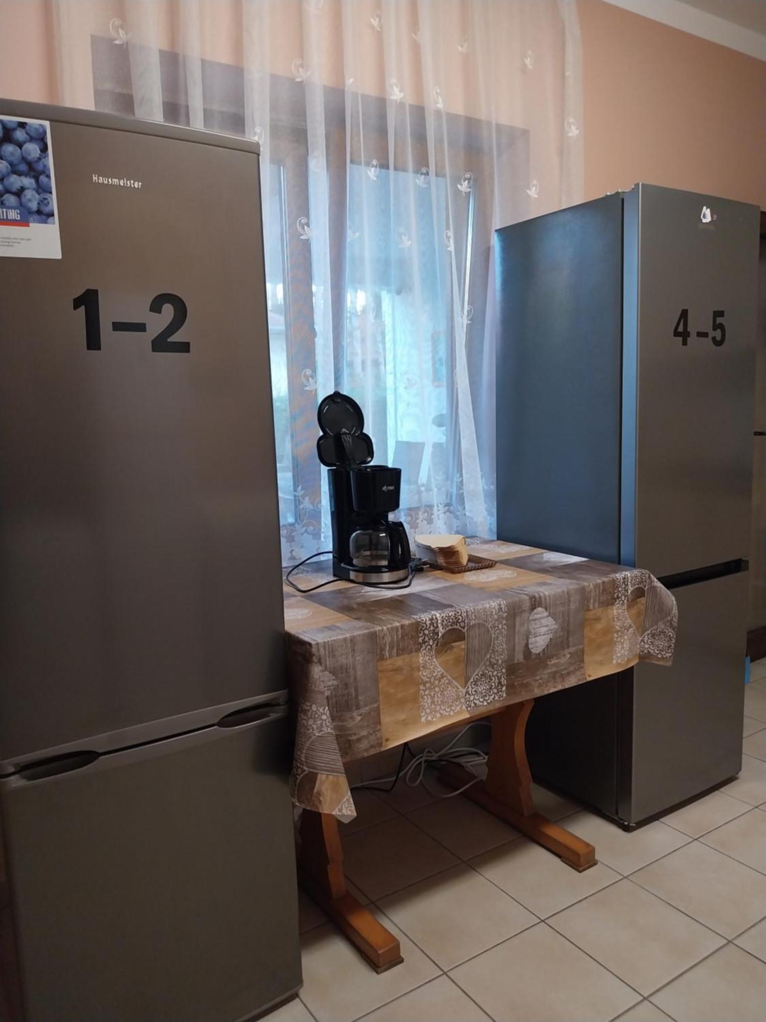 Fenyves Vendeghaz - Siofok Apartment ภายนอก รูปภาพ