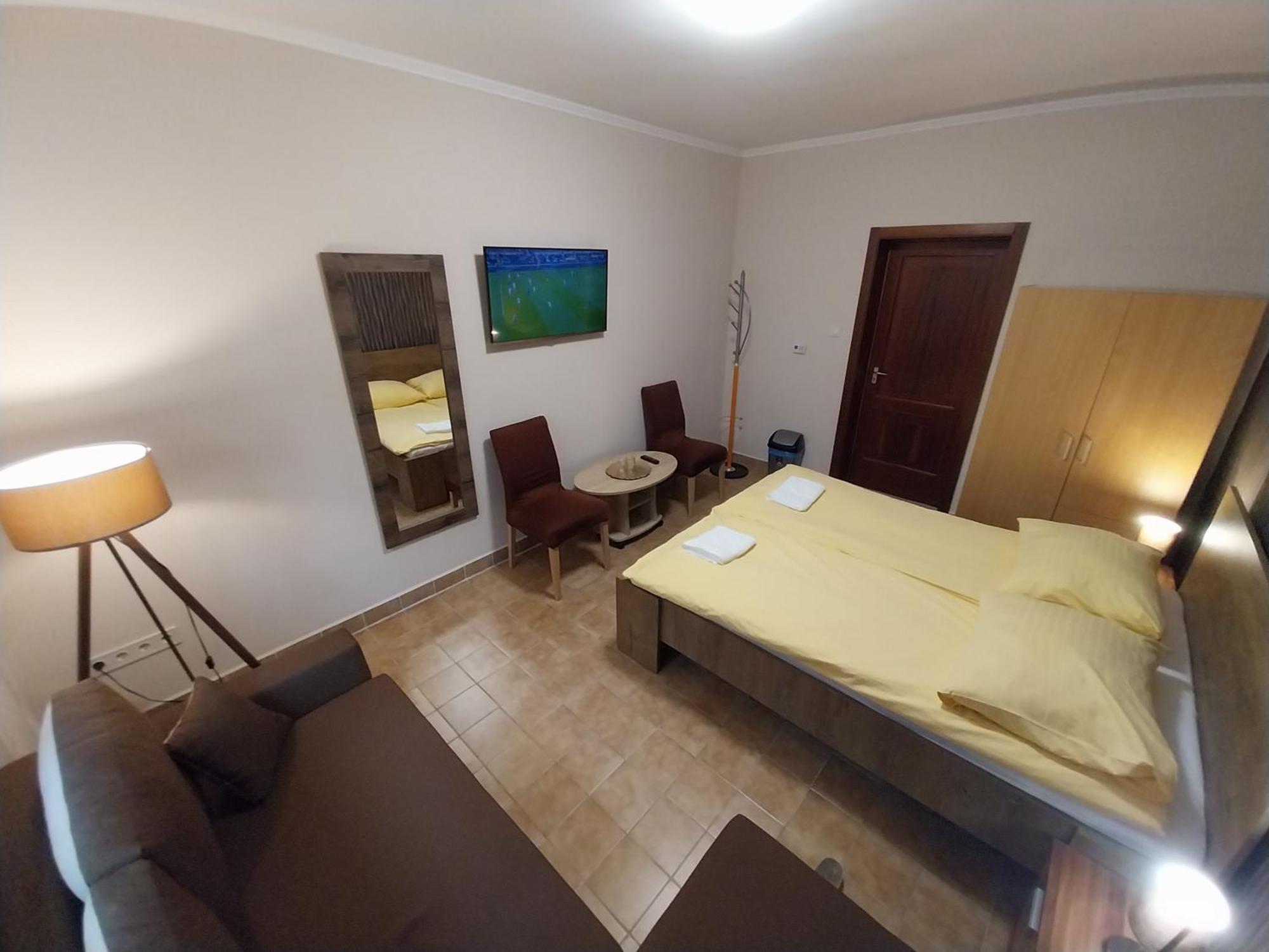 Fenyves Vendeghaz - Siofok Apartment ภายนอก รูปภาพ