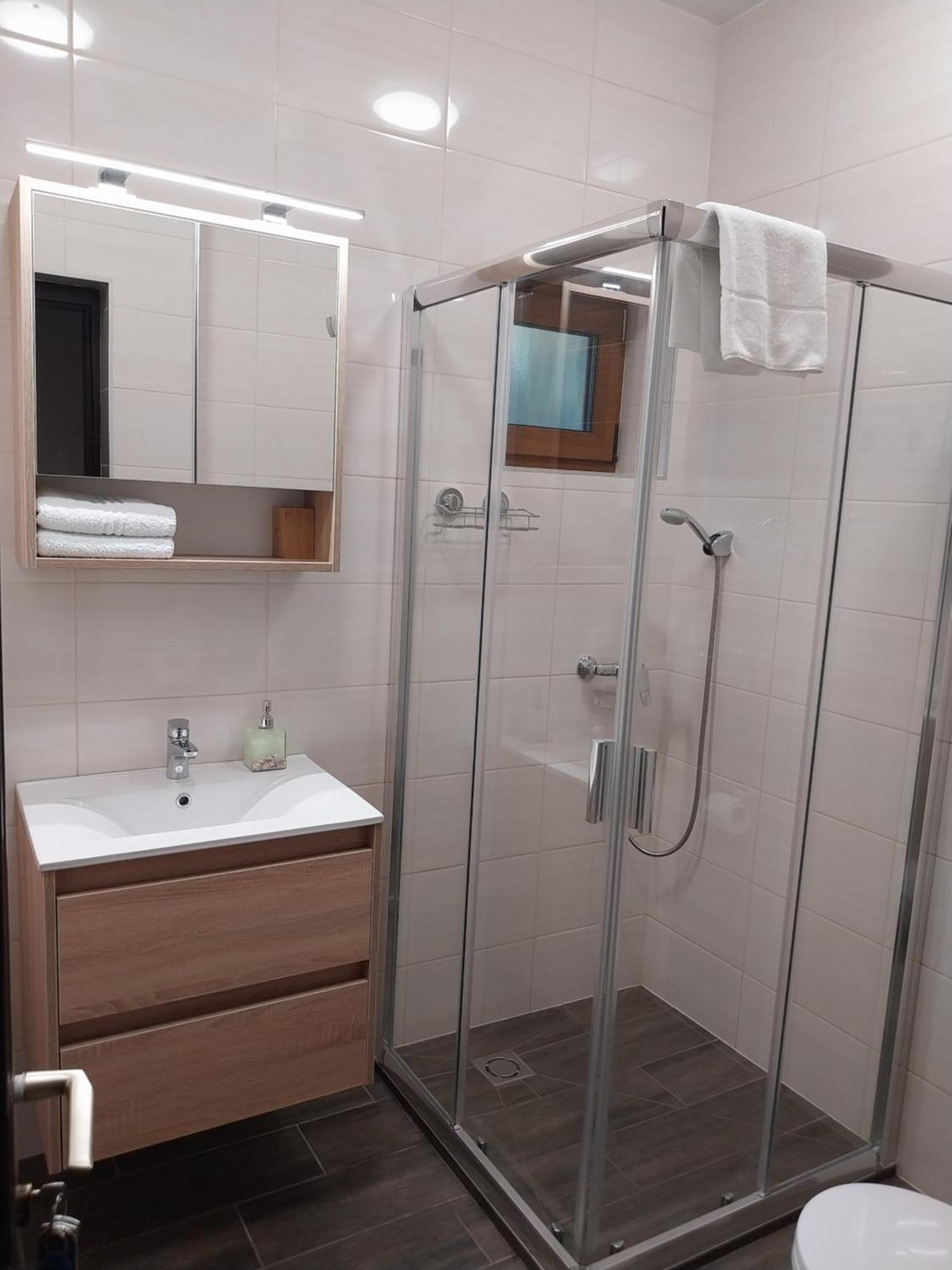 Fenyves Vendeghaz - Siofok Apartment ภายนอก รูปภาพ